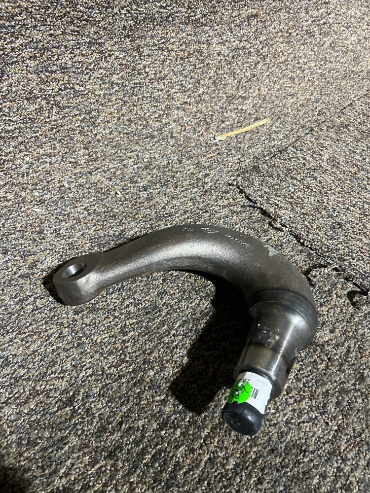 Dana 220DA141 Steering Idler Arm Gray
