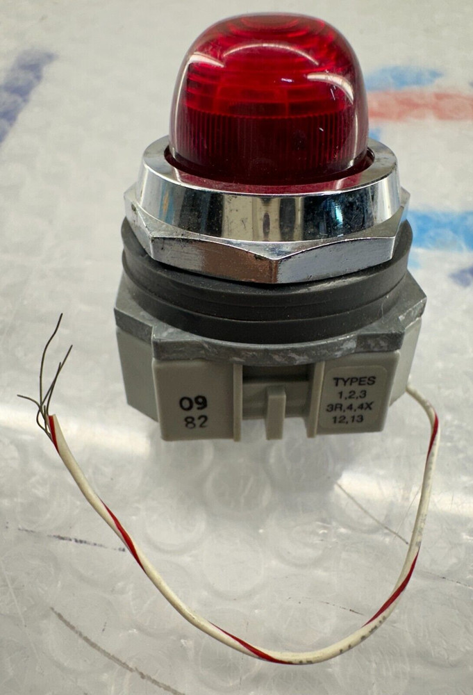 IDEC APD199N-R-120V Red Indicator Pilot Light