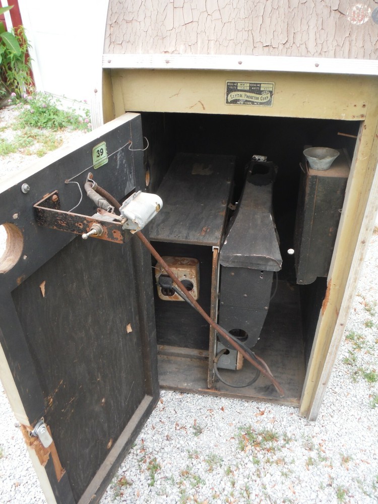 Midget Movie Machine / Mutoscope