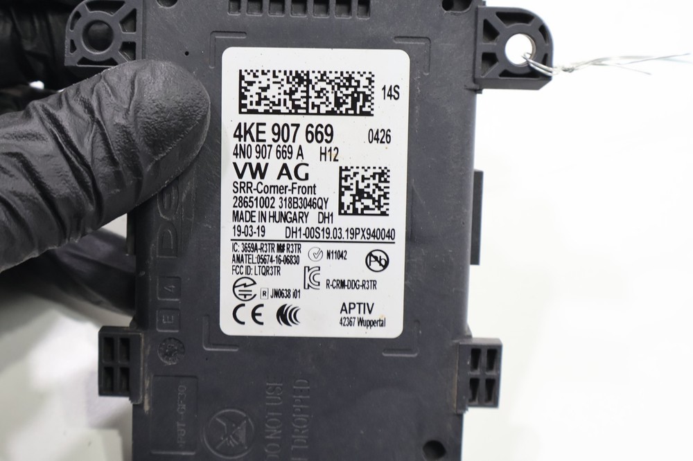 2019 AUDI E-TRON FRONT RIGHT PASSENGER SIDE BLIND SPOT RADAR SENSOR MODULE OEM