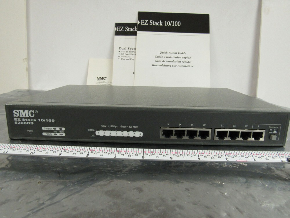 SMC 5208DS EZ STACK 10/100 NETWORK HUB ***NNB***