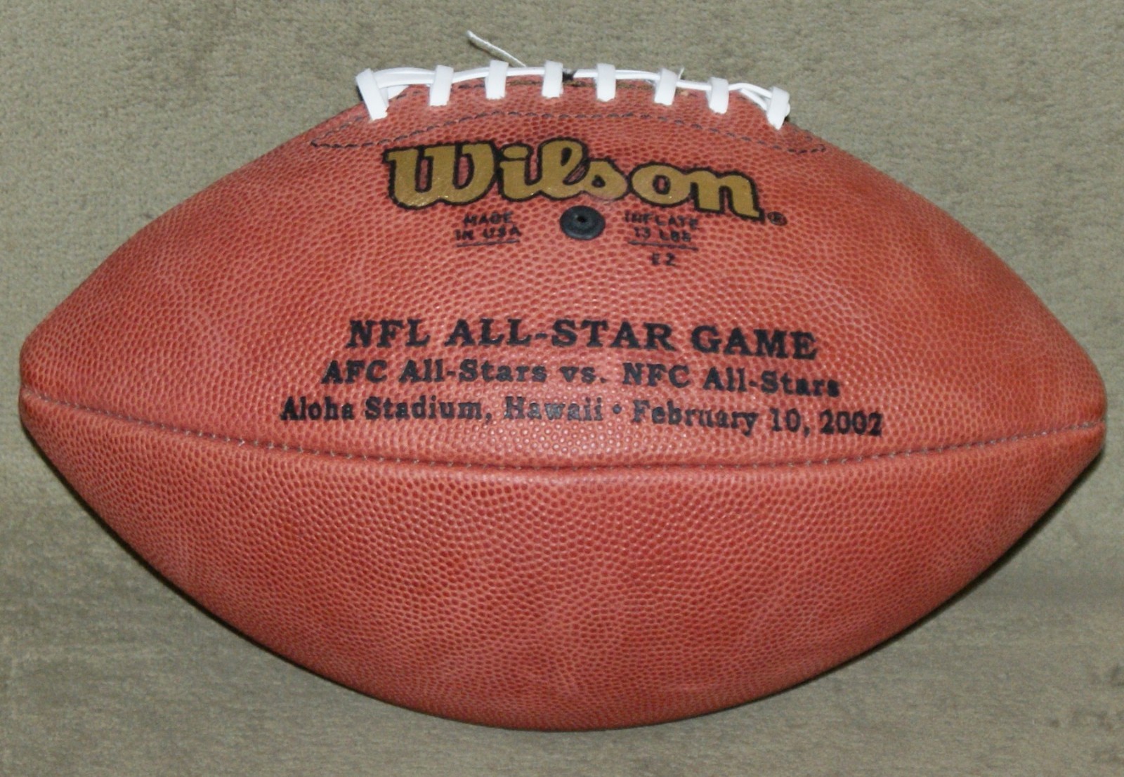 2002 Wrong Date Official Wilson NFL Pro Bowl Football Ball w/Case