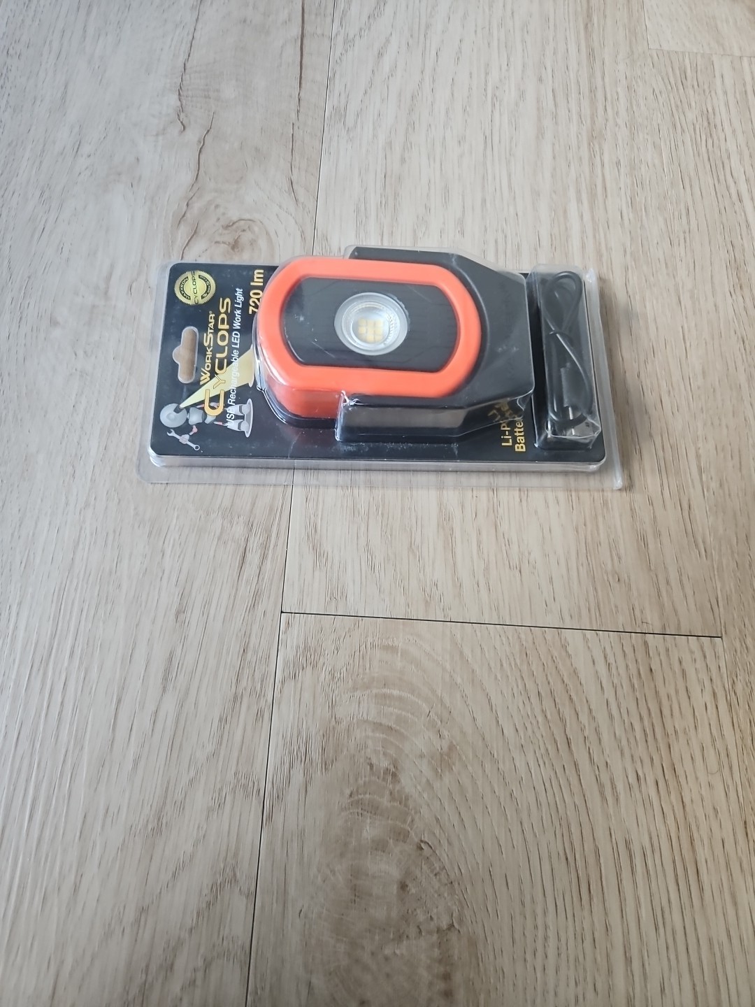 MAXXEON MXN00813 CYCLOPS, Rechargeable Work Light, Orange, Lights