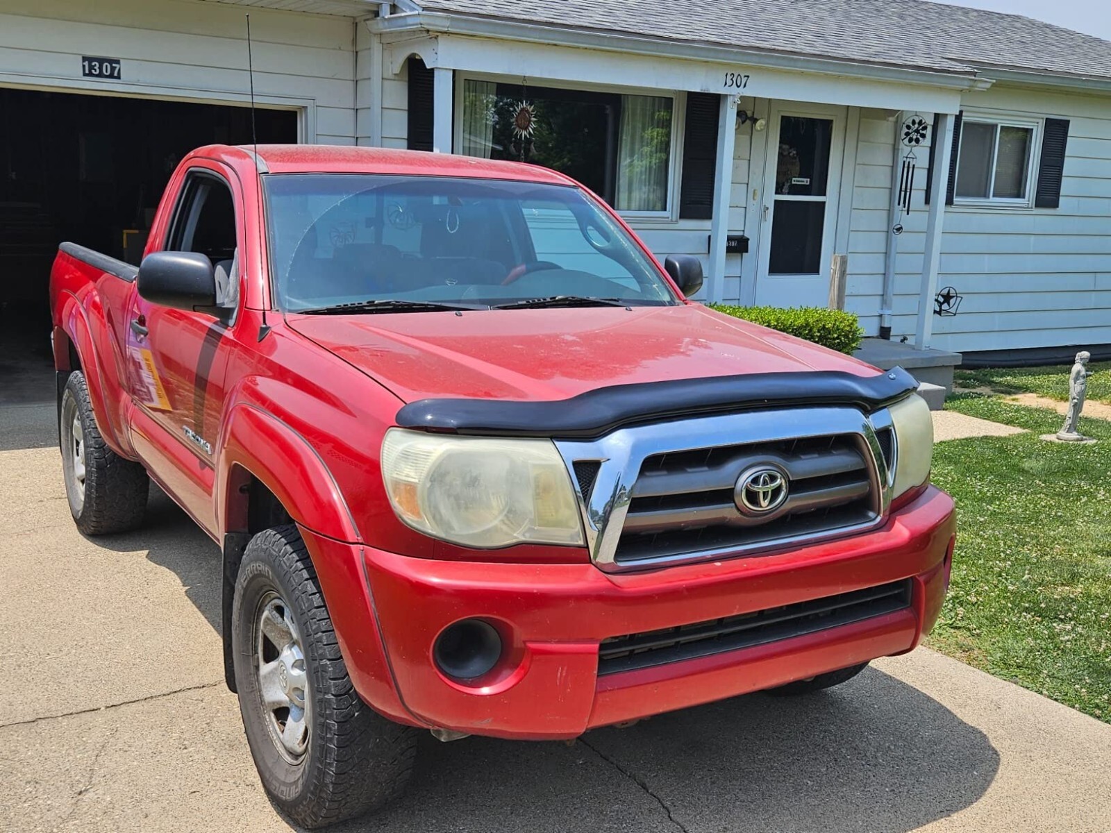 BugFlector II Hood Protector Bug Shield Deflector for 2005-2011 Toyota Tacoma