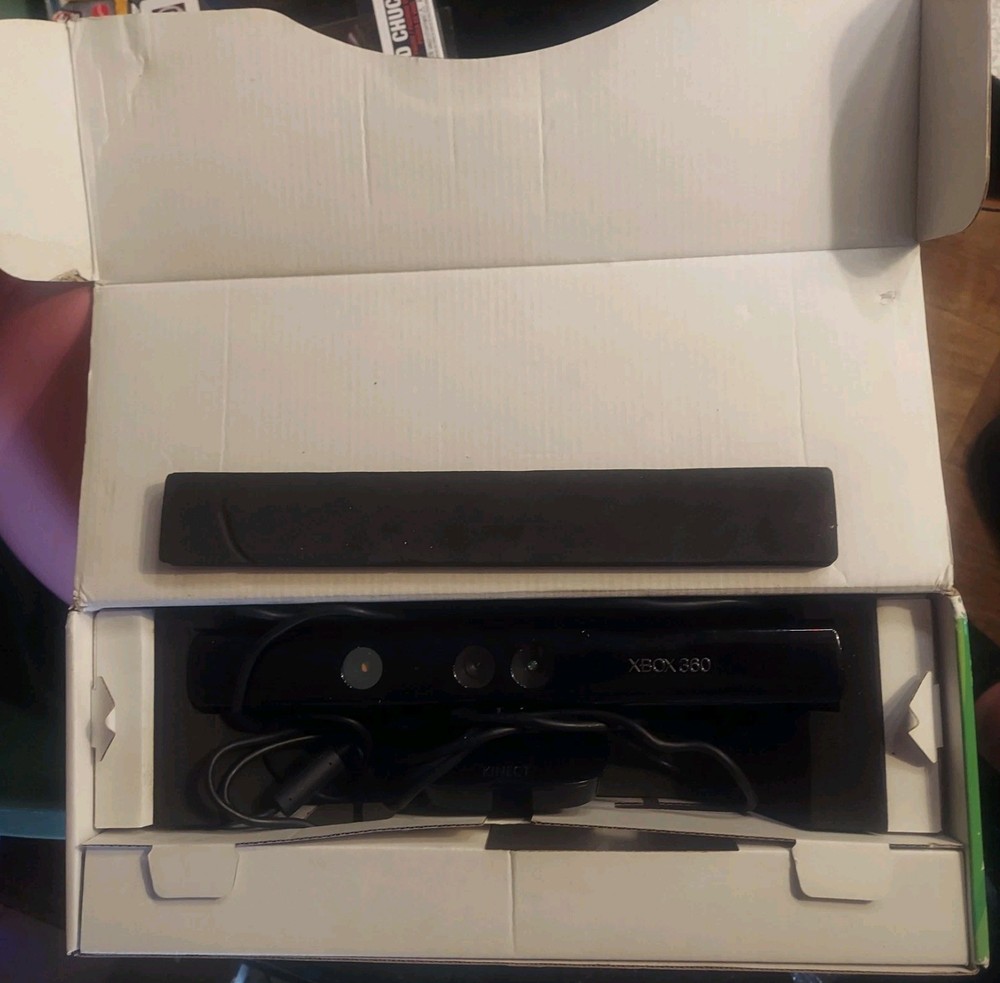 Microsoft LPF-00004 Motion Sensing Gaming Controller For Xbox 360