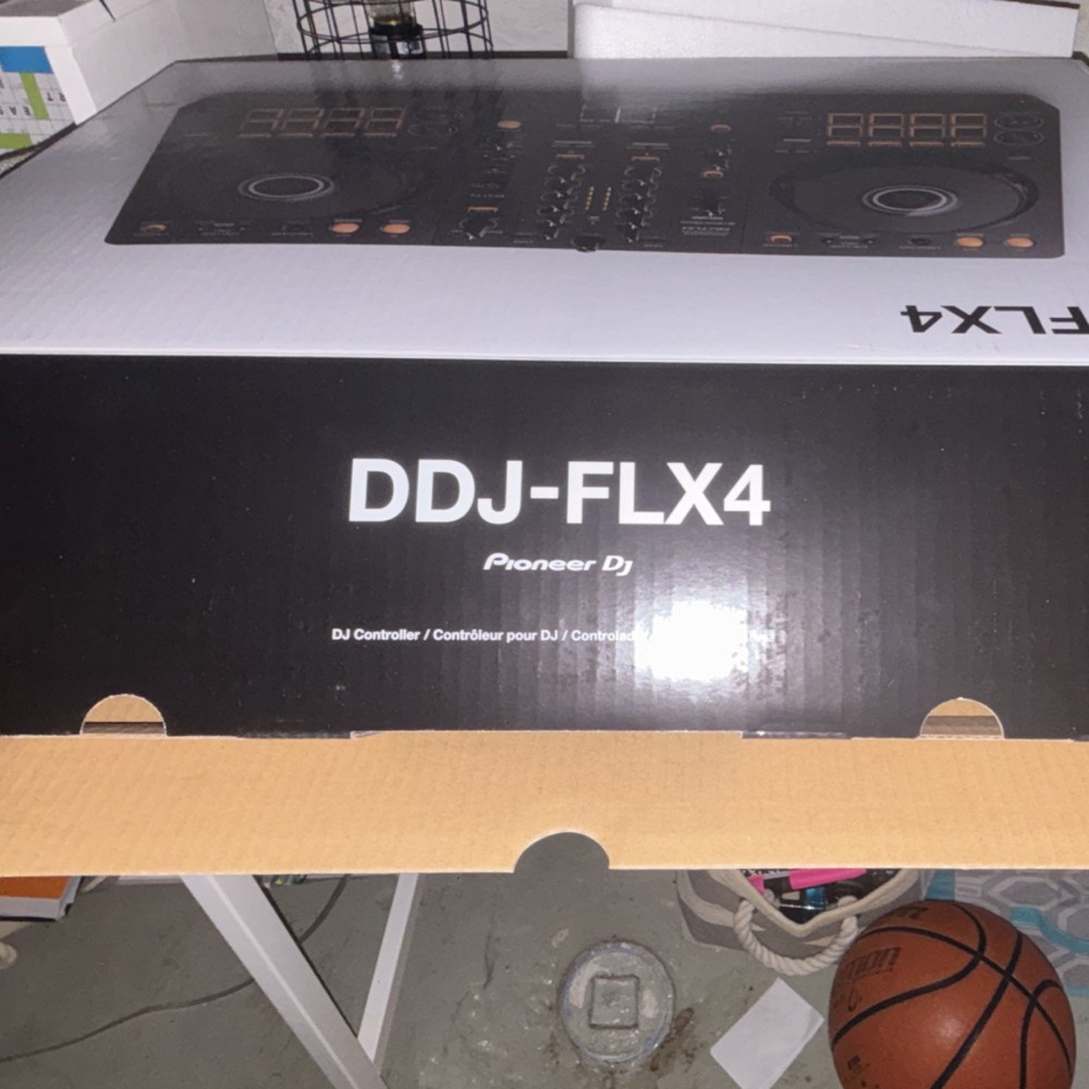 Pioneer DJ DDJ-FLX4 Double Deck DJ Controller Loop/Sampler Beat FX