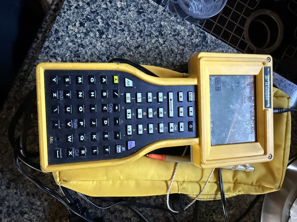 Trimble TSCe Field Controller Data Collector Power on Power Supply / Soft case