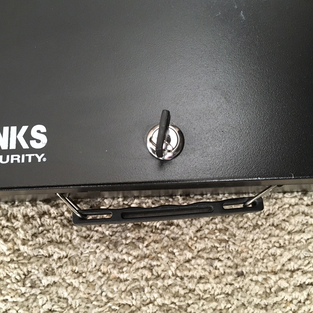 Brinks Home Security Lock Box With Key - Used