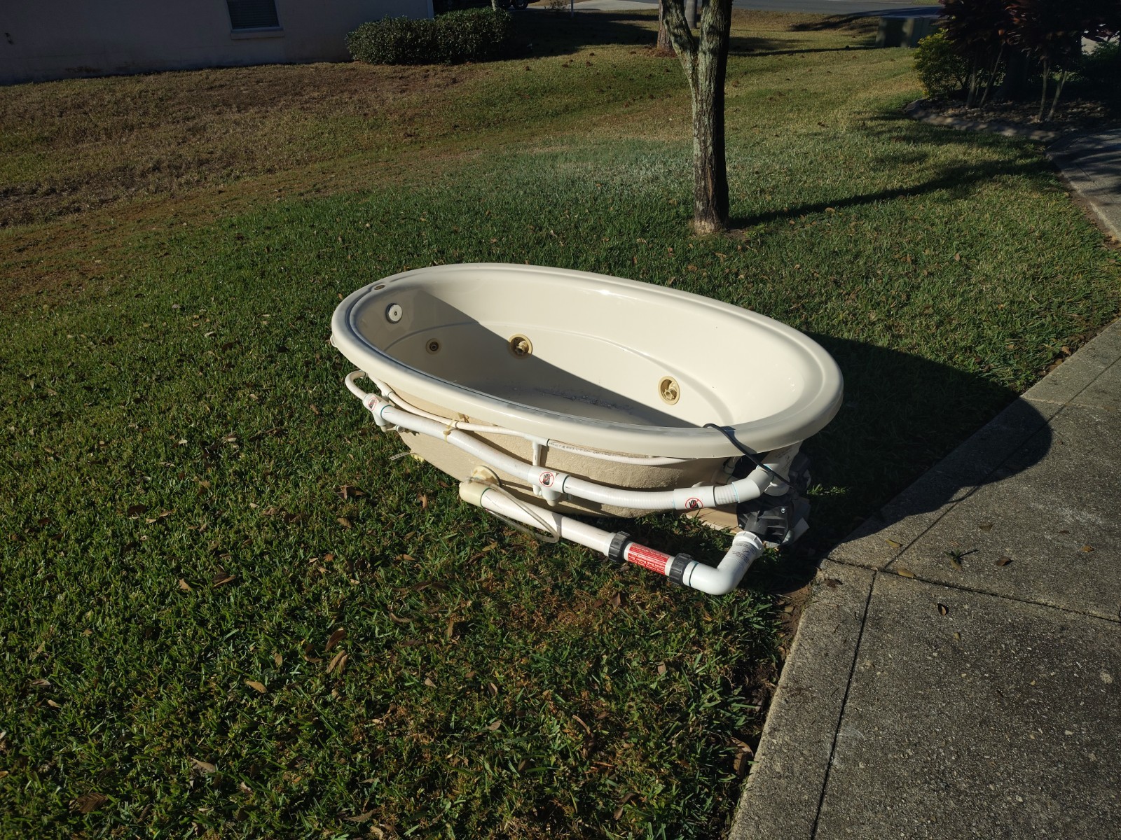 Jacuzzi Oval Jetted-Whirlpool Acrylic Bathtub White 72x42 in Bathroom