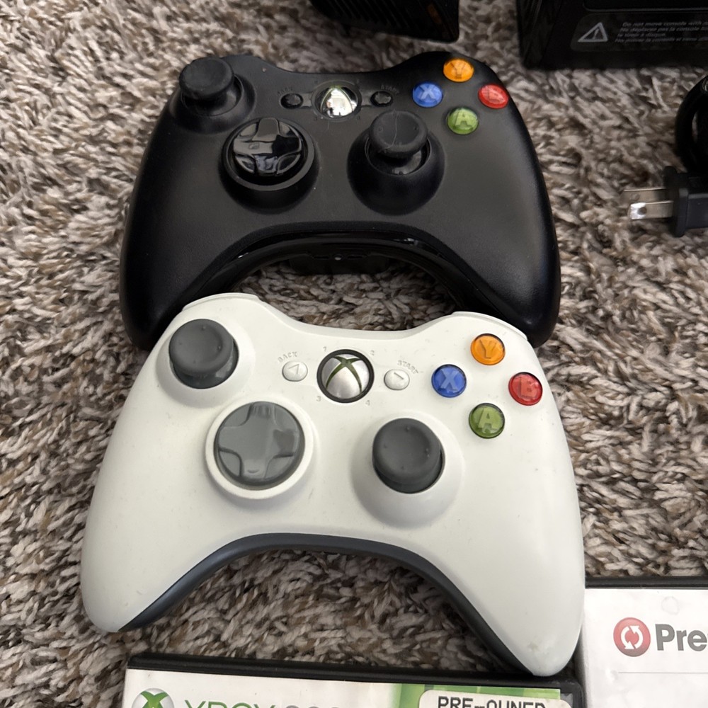 XBox 360 Slim Bundle 120GB, 6 Games, Power Cable, 2 Controllers, Kinect TESTED