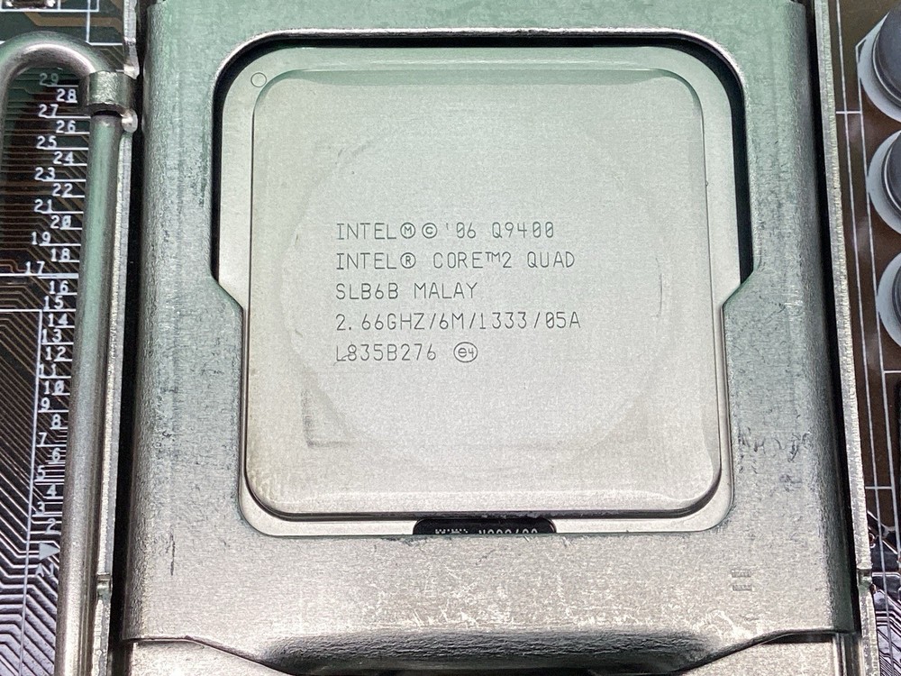 ASUS P5QL-CM Desktop Motherboard + Intel Core 2 Quad CPU + RAM - UNTESTED