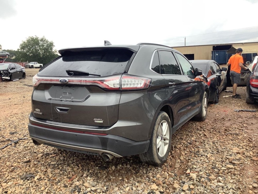 EDGE 2018 Glove Box 4725743