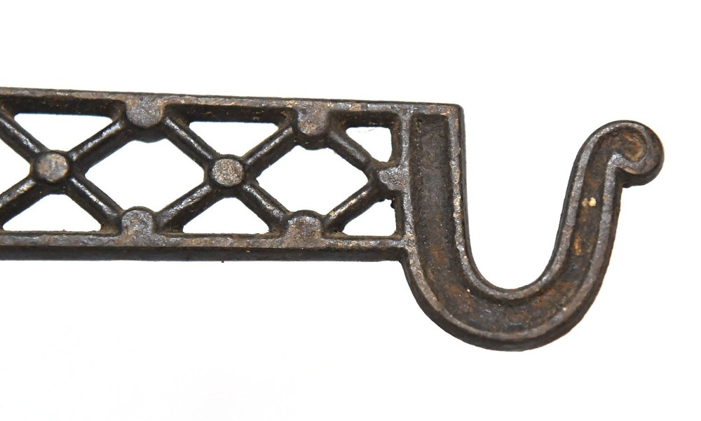 VINTAGE SCREW MOUNT WALL HOOK