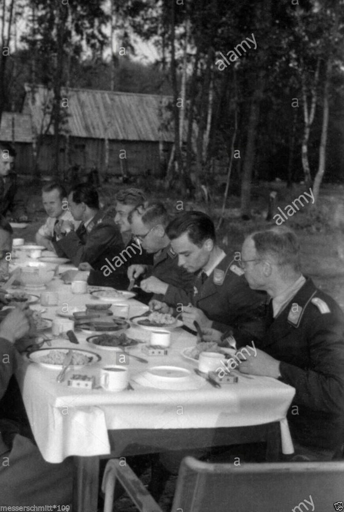 WW German Luftwaffe Mess Hall / Field Kitchen - DINING TABLE CLOTH - VERY NICE