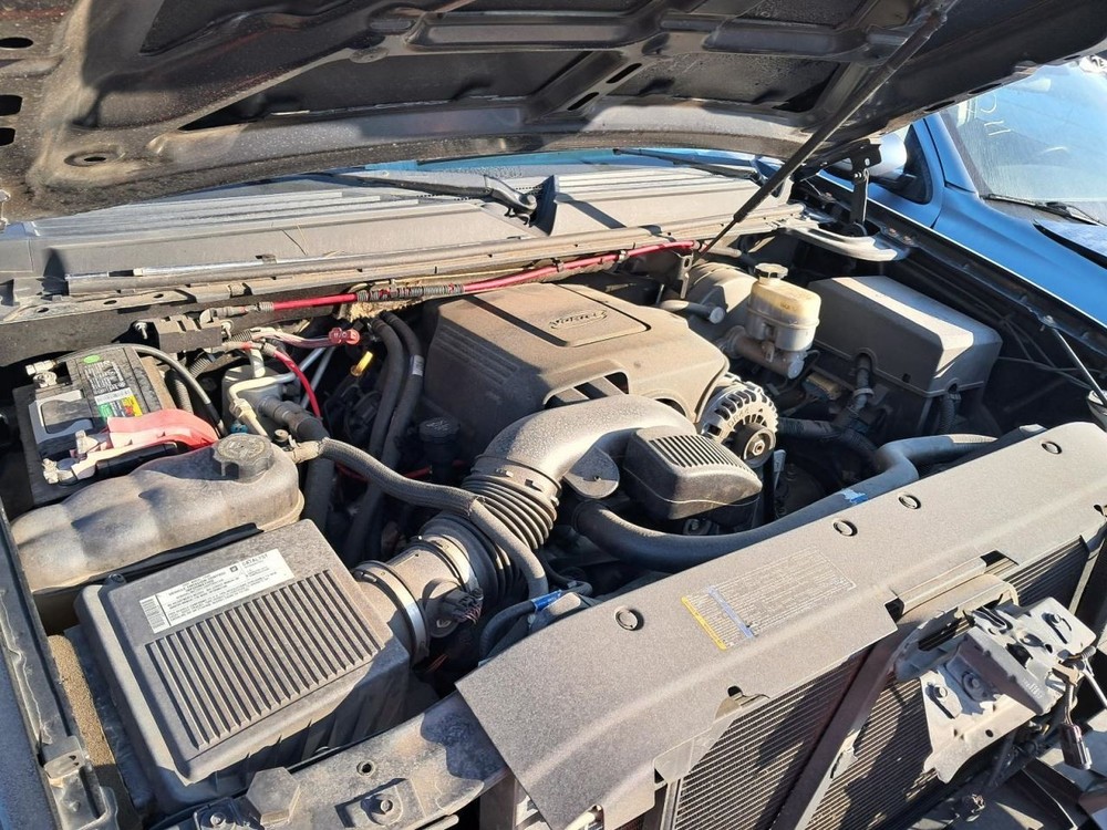 SUBCHEV15 2008 Glove Box 4789563