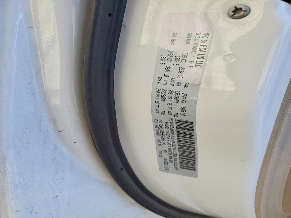 PACIFICA 2017 Glove Box 4990080