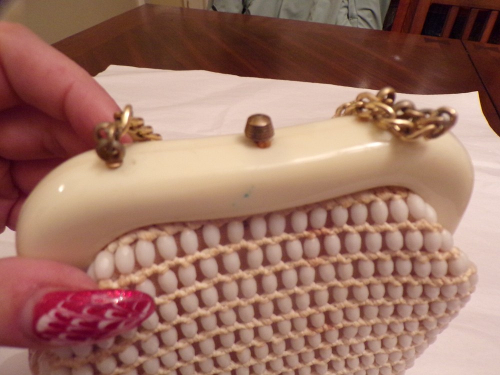 VTG White Beaded Hand Bag