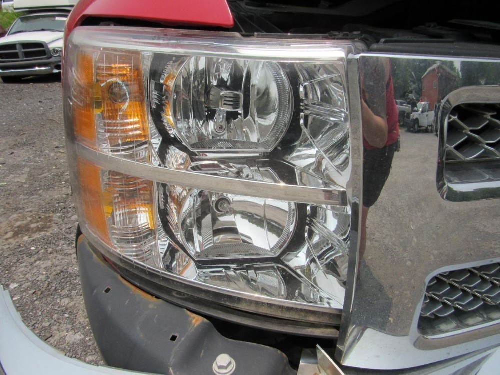 SILVRDO15 2012 Glove Box 1052685