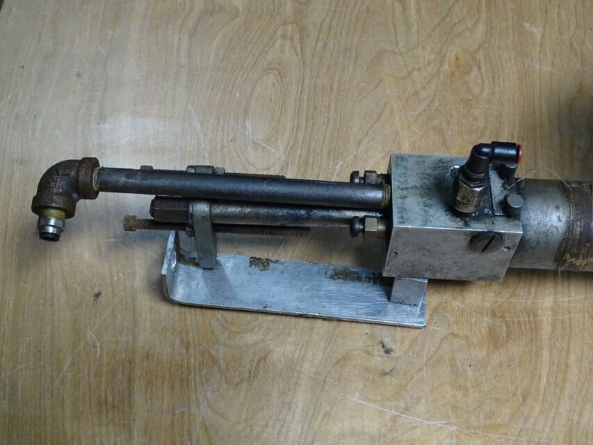 ARO PNEUMATIC SELF FEED DRILLING untested, 8255-A14-1