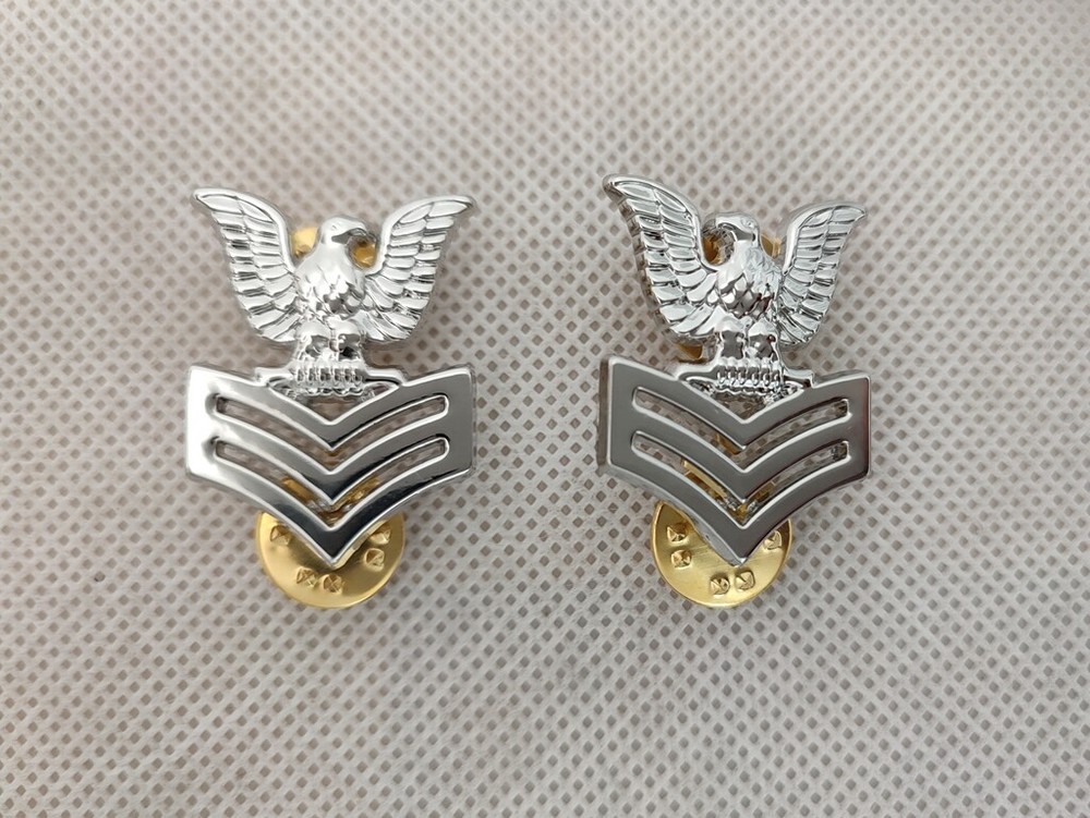 PAIR US NAVY SILVER BADGE PIN :FIRST CLASS PETTY OFFICER/ E6
