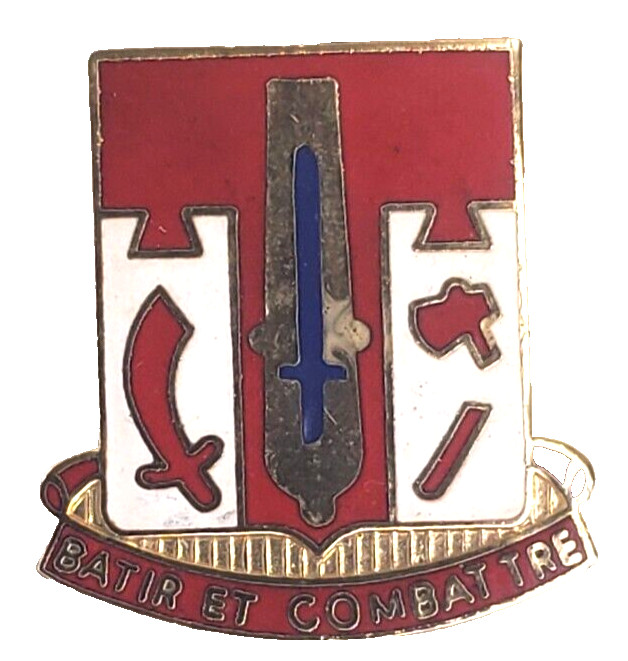 Vintage 682nd Engineer Battalion Distinctive Unit Insignia Crest