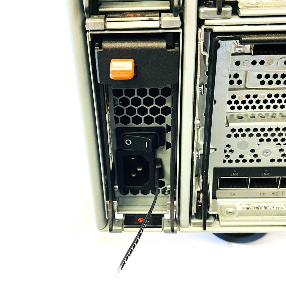 NetApp NAF-1302 Dual SAS Disk Array Filer System w/ 2x Controller 2x PSU 6x Fan