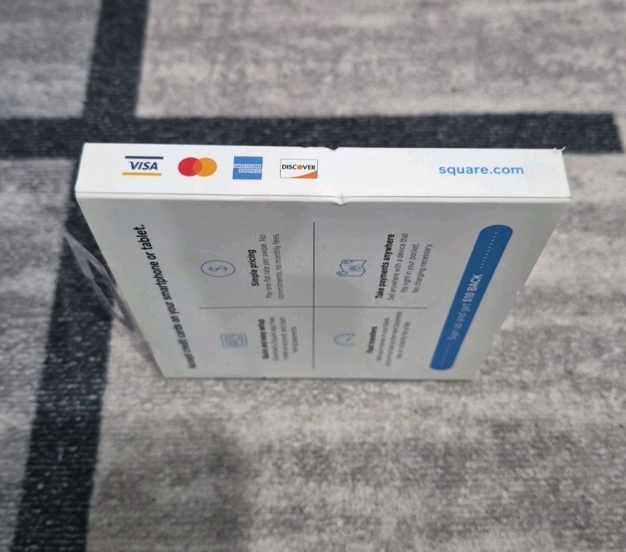 Square Reader for Magstripe (Headset Jack) - NEW SEALED !!! L