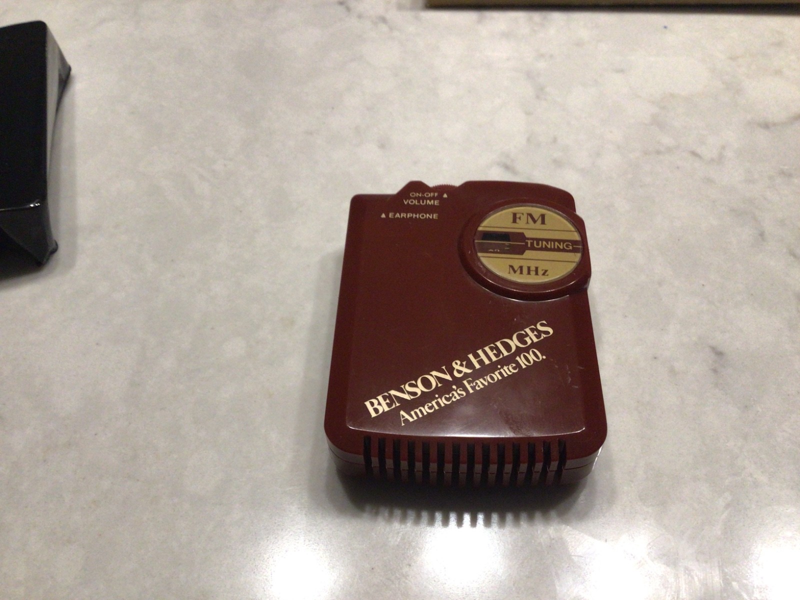 Benson & Hedges Deluxe FM Transistor Radio NOS in Original Box