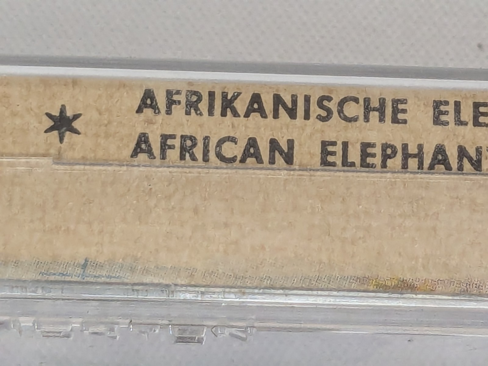 HO Scale Merten # 748 AFRICAN ELEPHANT FAMILY