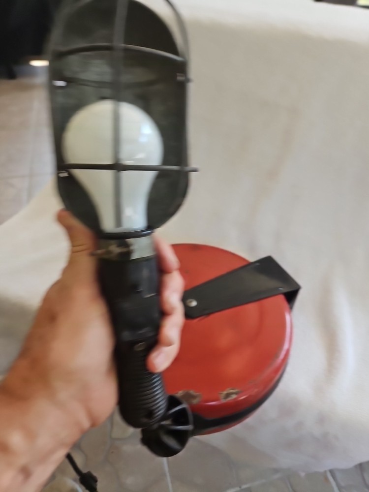 Craftsman Retractable 30 Ft Corded Retractable Work Light Tool !LOOK!