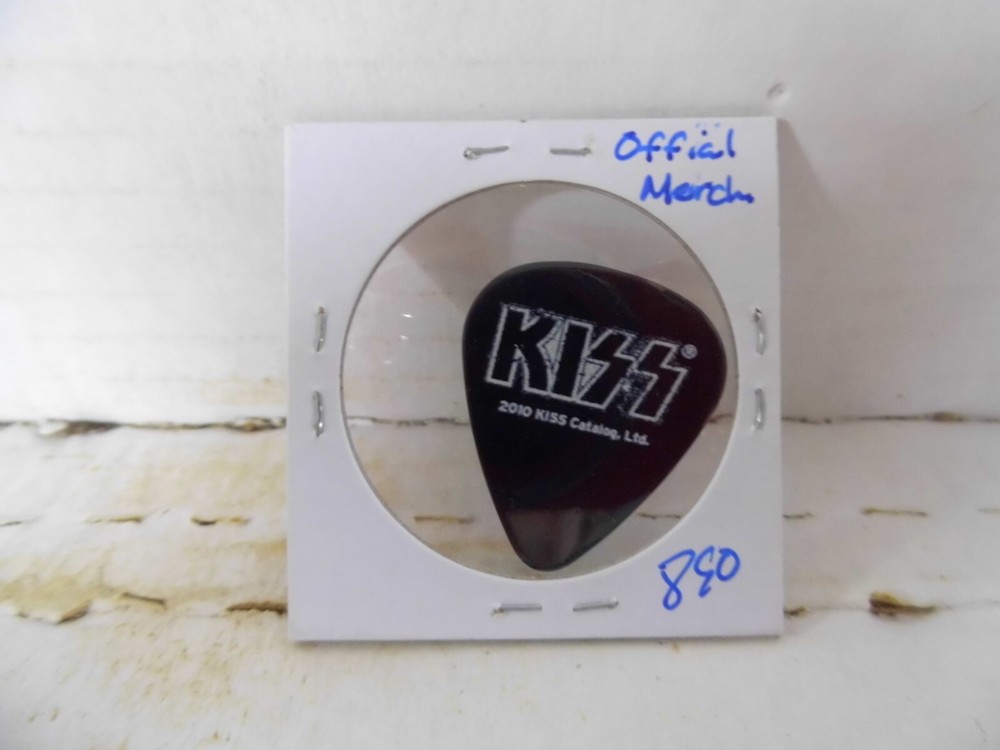 KISS "TOMMY THAYER" 2010 GUITAR PICK~READ DESCRIPTION #14~18