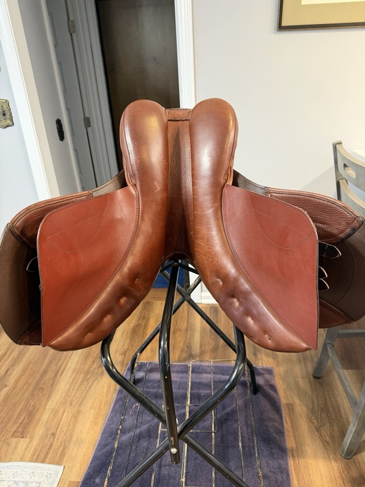 Stubben Roxane Jumping Saddle 17/28