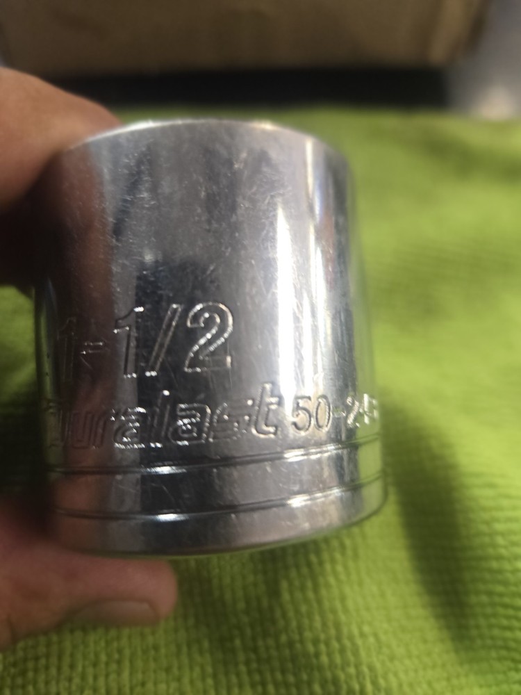 Duralast 1/2 " DRIVE 1 1/2 Socket 50-243 Points 12