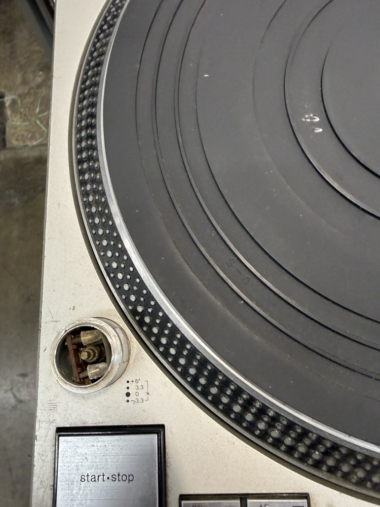 Technics SL-1200MK2 Direct Drive Turntable System, Silver