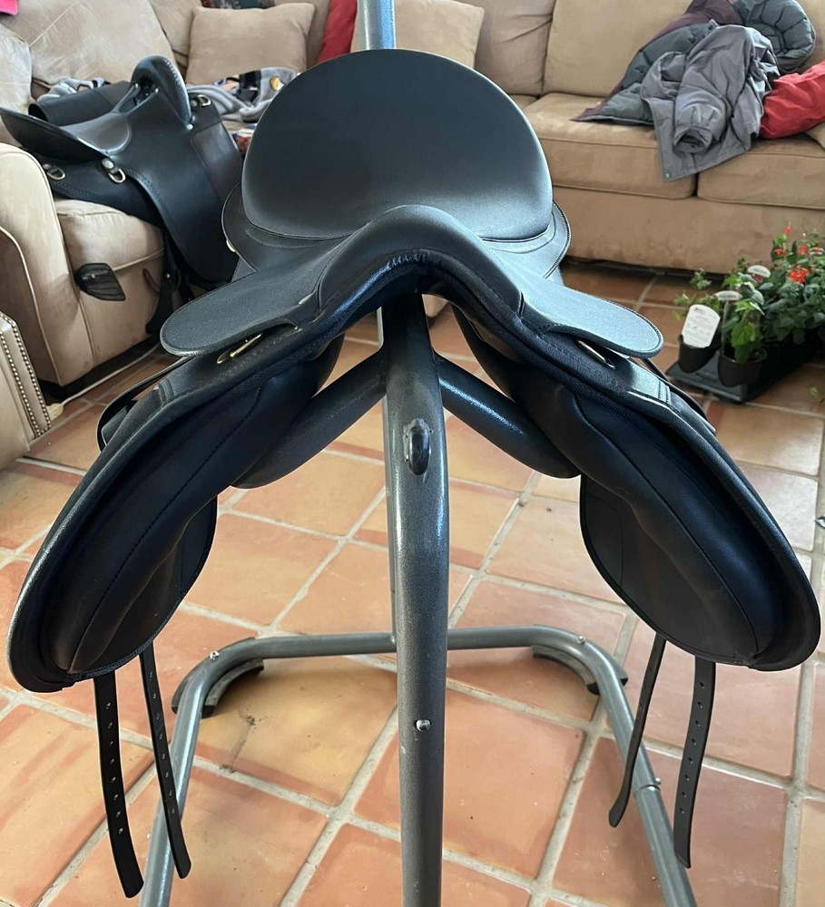 Bates Wintec 500 AP Saddle- new, black