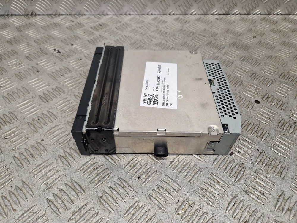 BMW X5 E70 CD CHANGER 9205269 6 DISC 2009