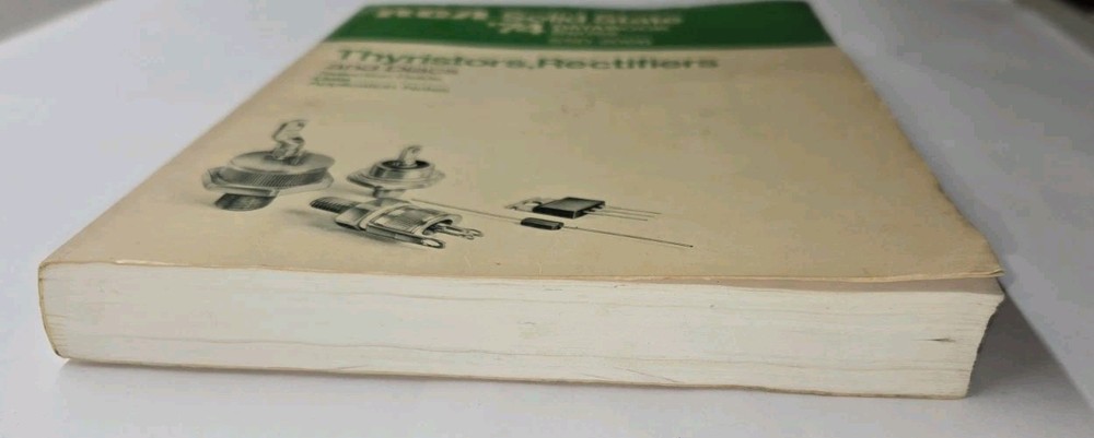 RCA Solid State Databook Series Thyristors Rectifiers and Diacs SSD-206B PPB