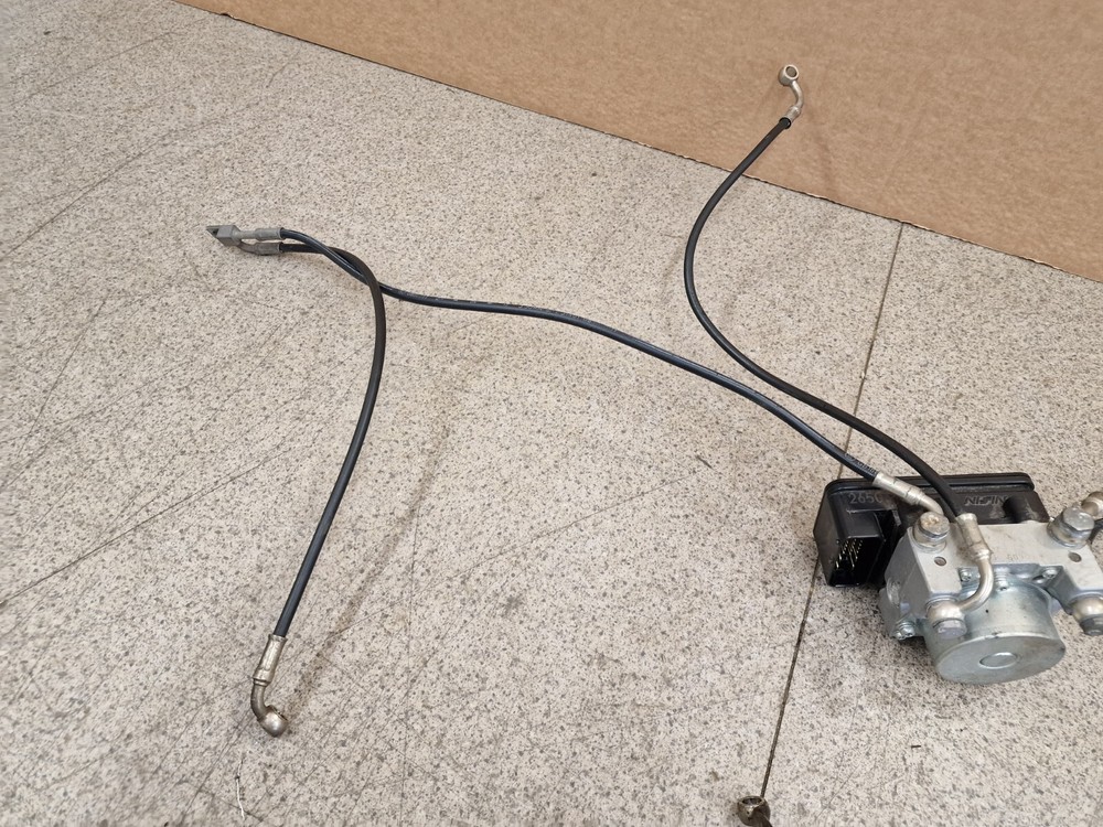 Triumph Tiger 1200 ABS pump unit module & hoses pipes lines 2012 - 2015