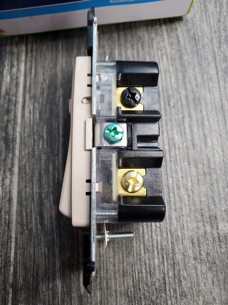 Leviton RE151-CA Switches