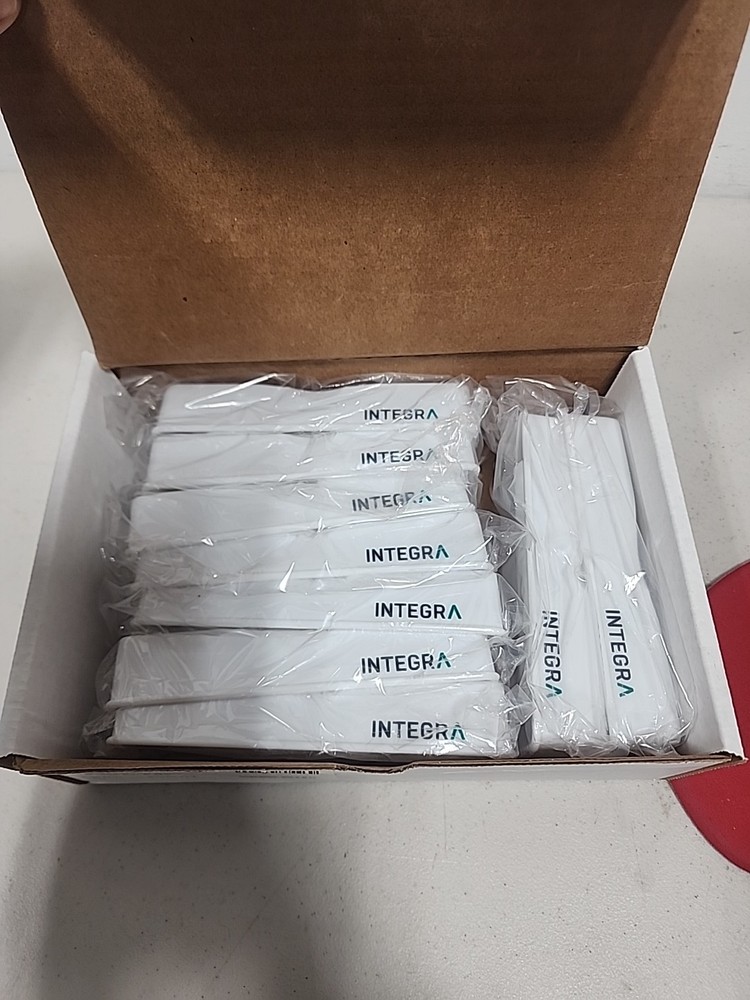(10 pcs) Integra 25ml Reservoir Base New Open Box
