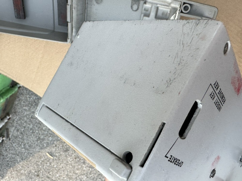 PITNEY BOWES CHECK SIGNER-IMPRINTER, MODEL 5390