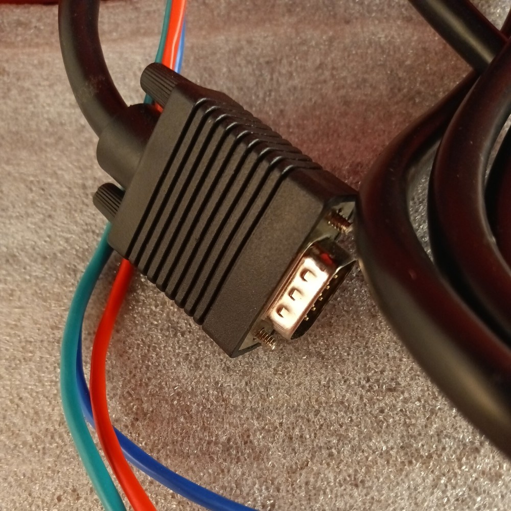 E119932-T: Low Voltage Computer Cable (6 FT)