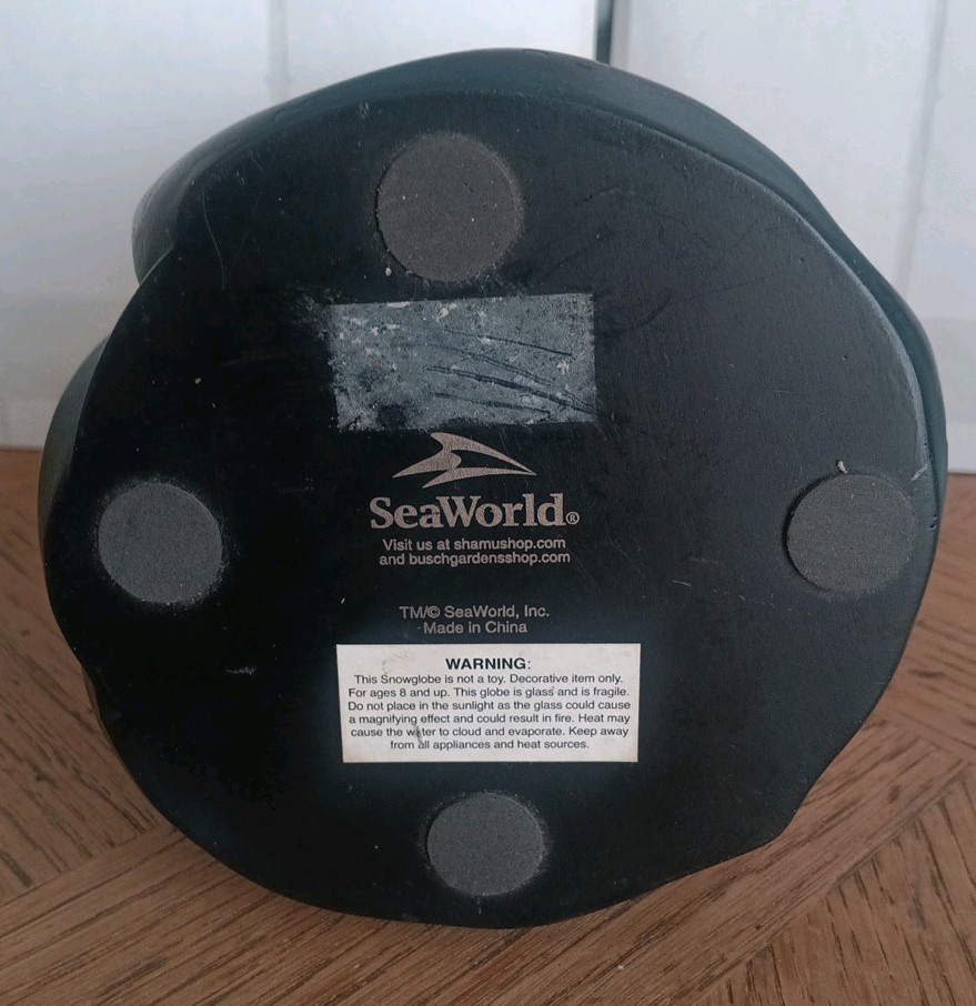 Sea World Globe - Double Dolphins- Gray Base No Chips