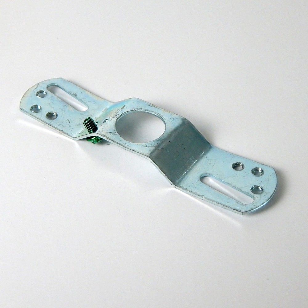 Offset Light Fixture Crossbar/Mounting Bracket