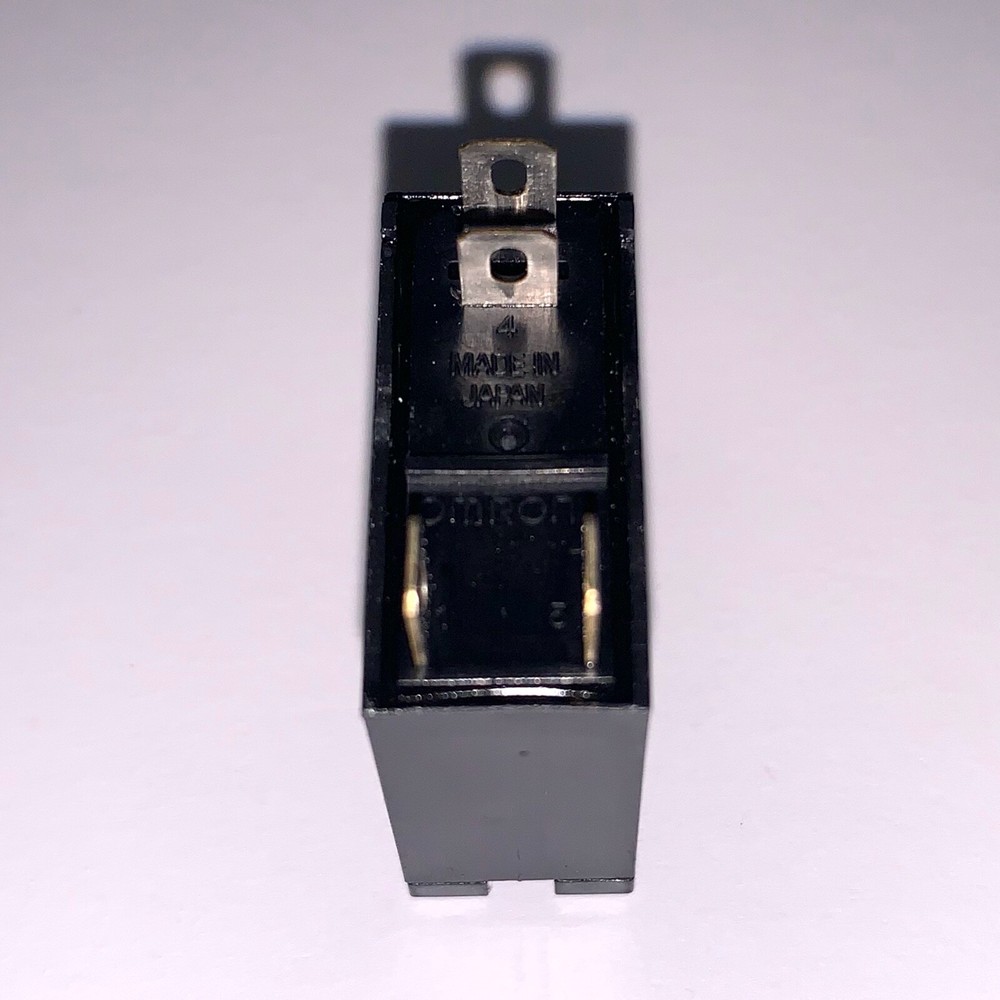 Brand New!!! Omron 24 VDC Solid State Relay (#G3RD-101SN)