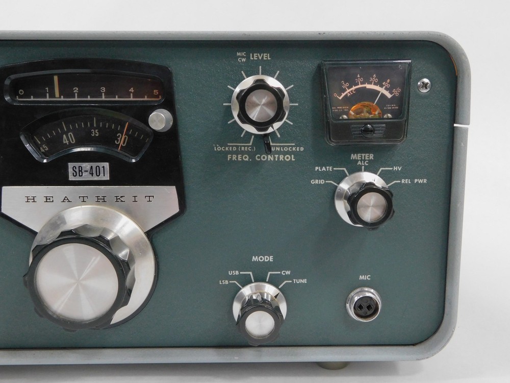Heathkit SB-401 Vintage Ham Radio Transmitter (powers up, no TX)