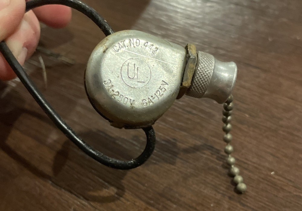 Vintage Eagle UL Pull Chain Light Switch