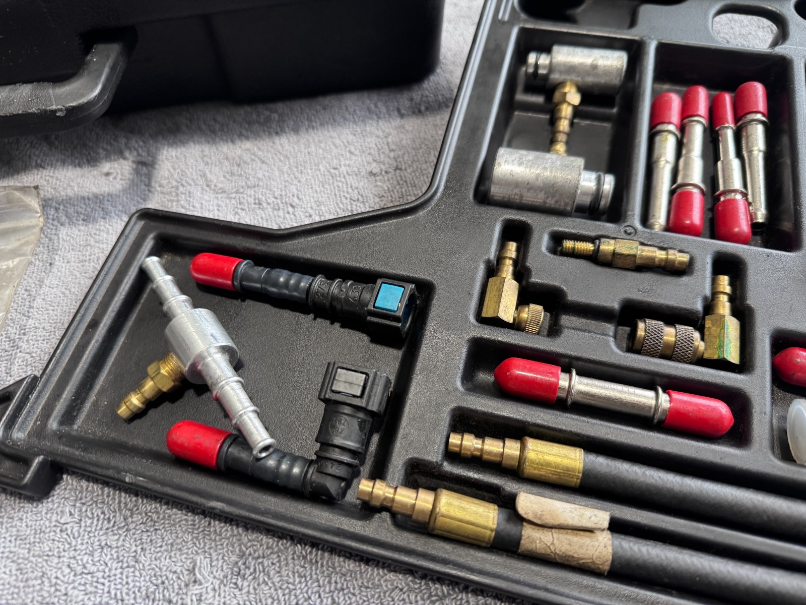 Snap-on Tools Master Fuel Injection Pressure Gauge Test Kit Set EEFI500A