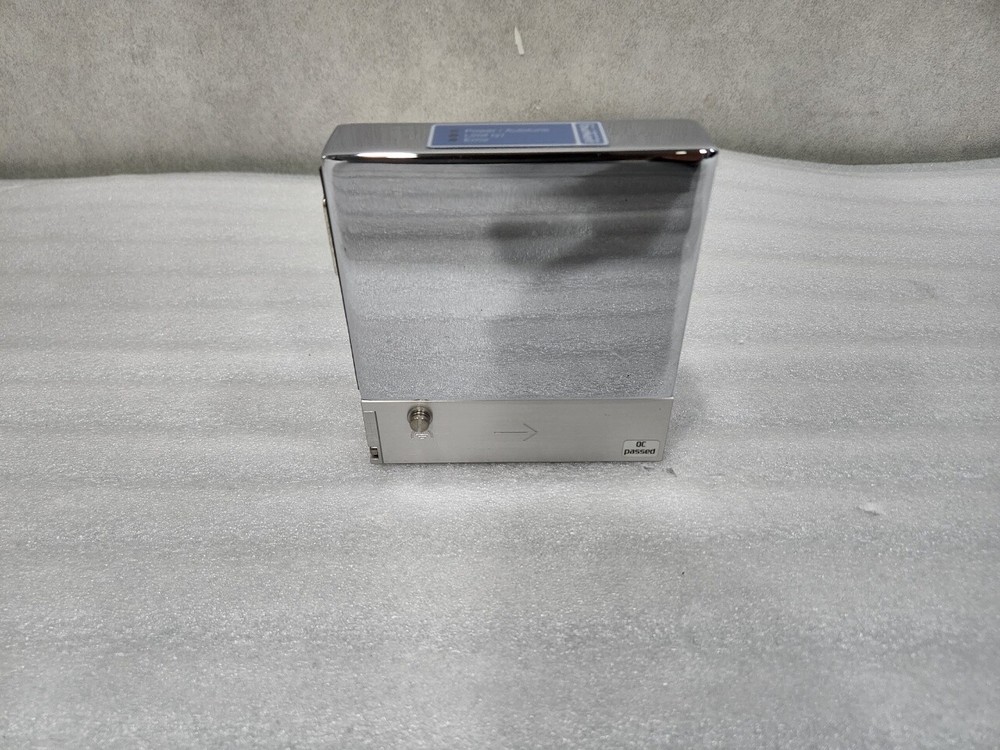 As-Is burkert MASS FLOW CONTROLLER FOR GASES TYPE 8711 00181514