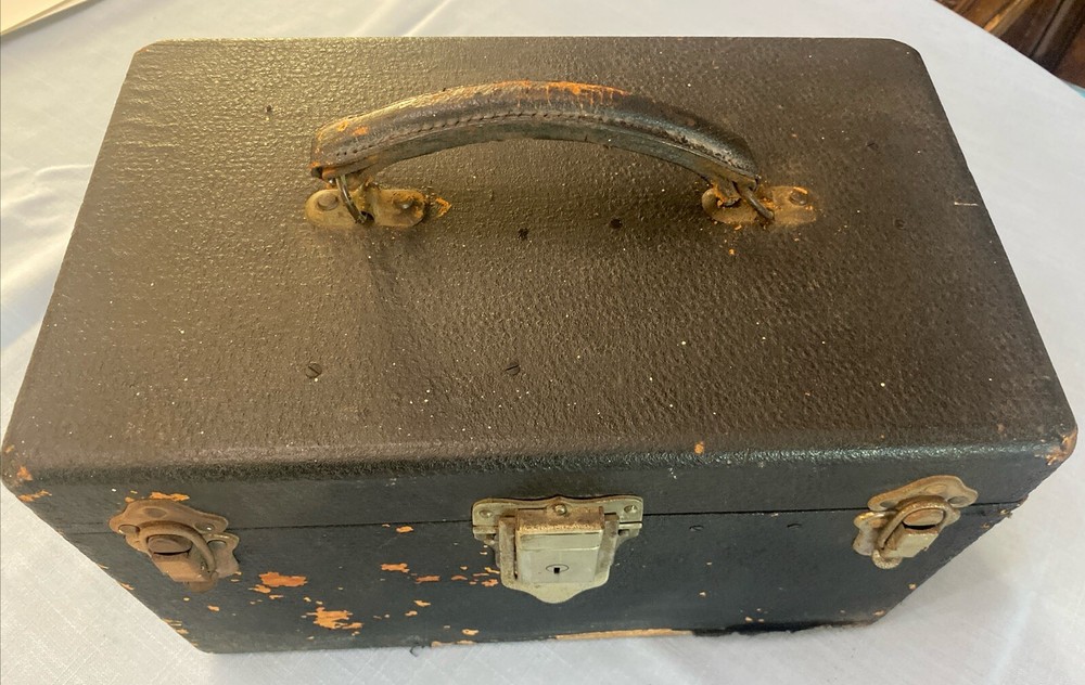 Vintage Ernst Leitz Wetzlar Microscope w/ Case & Extras